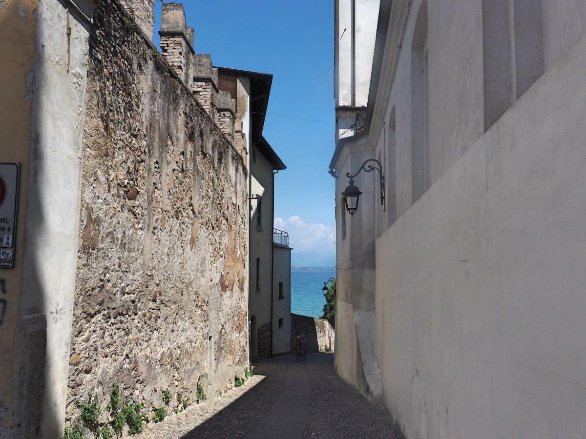 Apartamento Maison De La Lumiere Rivoltella del Garda Exterior foto